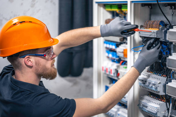 Best Circuit Breaker Repair  in Harbor Springs, MI